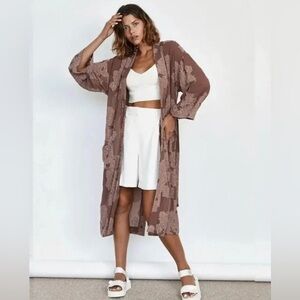 Aritzia- Rose Coloured Wilfred Durante Tie Up Duster/Robe